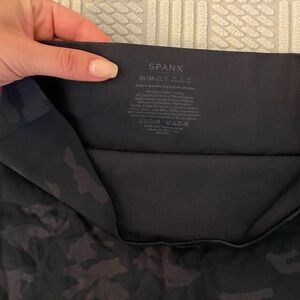 Spanx Camo Cropped Leggings